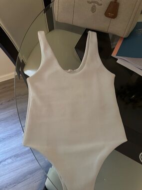 ZARA brand new body white bodysuit - Classic Essential